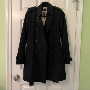 Burberry Kensington Cotton Trench Coat